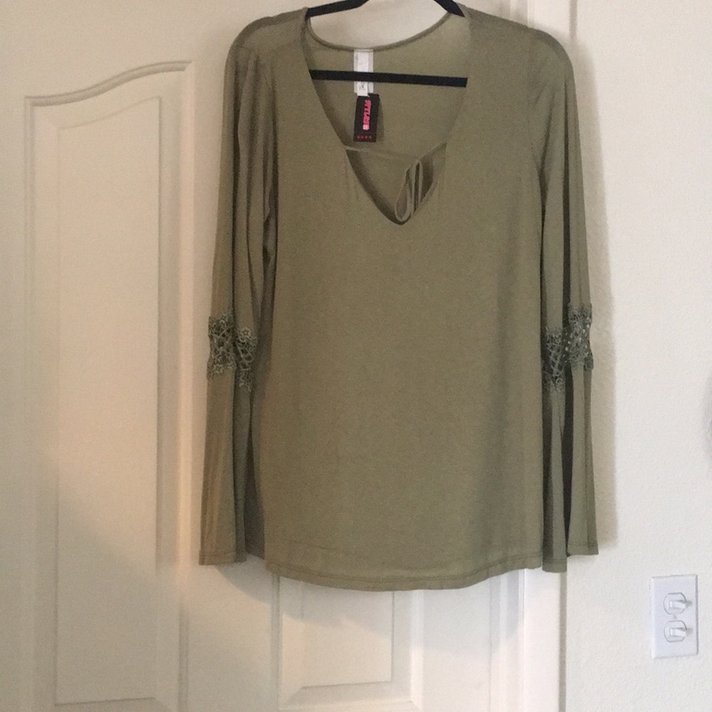 Green blouse